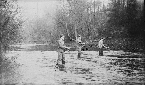 0082, PW 116 aka C51 22A &amp; C51 22C, 15 Apr 1950, Three Boys and a Trout
