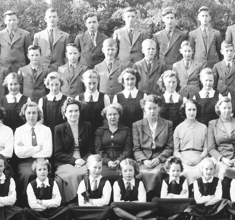 0236, 1951-03, 10 Oct 1951, Annual School Photo  BGS 3 of 8