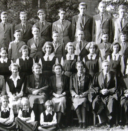 0239, 1951-04, 10 Oct 1951, Annual School photo  BGS 4 of 8