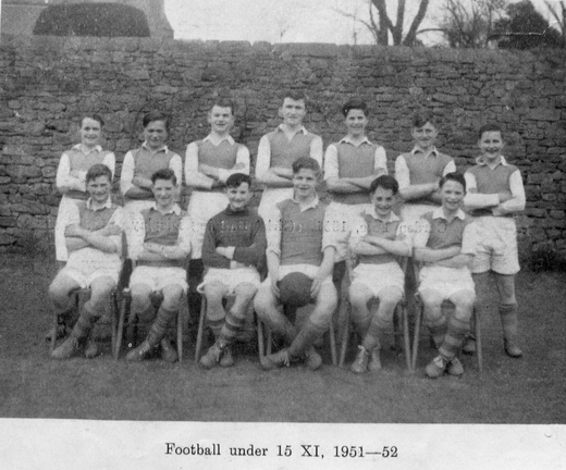 0295, C52 24D, 9 Apr 1952, Football Under 15 XI, 1951-52