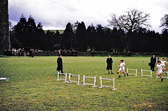 0472, PW 029,    4 Jul 1953, Sports Day