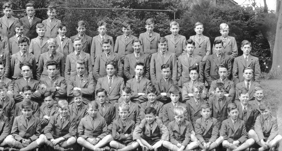 0563, 1954-05, 12 May 1954, Annual School Photo  BGS 5 of 5