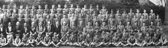 0567, 1954-17, 12 May 1954, Annual School Photo  BGS Rigt Half