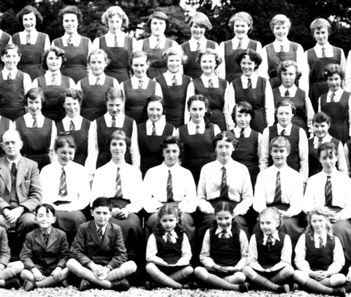 0602, 1955-05, 9 Mar 1955, Annual School Photo  BGS 5 of 6