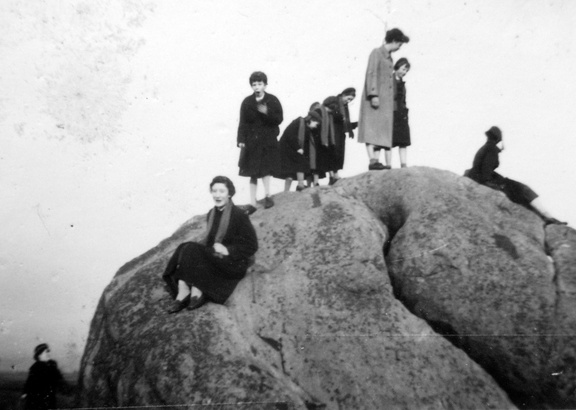 0710, MF n,     16 Jun 1955, Big Stone - Marion Flintoff &amp; others