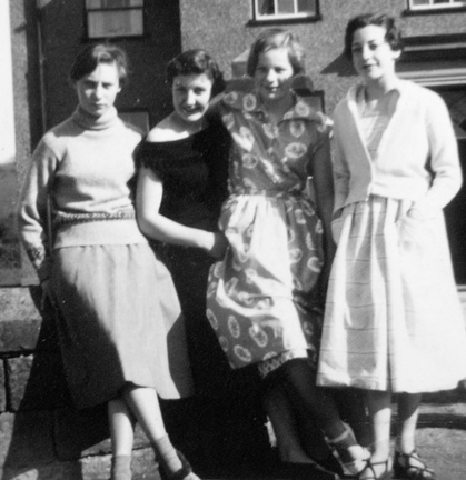 0716, MF u,     16 Jun 1955, Valerie Gill, Marion Flintoff, Margaret Johnson &amp; Beryl Liddle