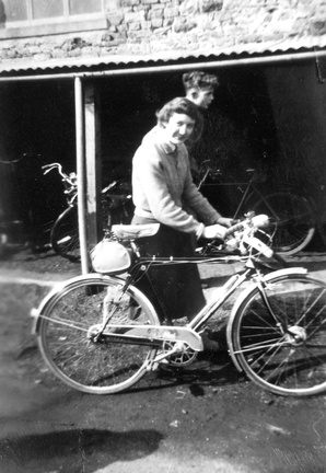 0719, MF 2,     17 Jun 1955, Marion Flintoff