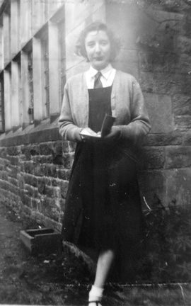 0725, MF 9,    17 Jun 1955, Marion Flintoff