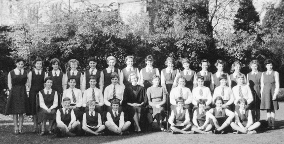 0871, BG 136,    2 Nov 1956, Girl Boarders