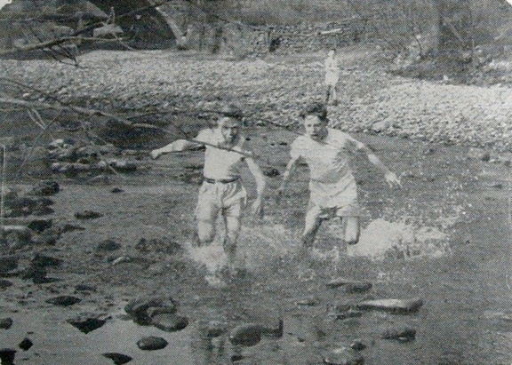 0938, C57 42A, 17 Apr 1957, Cross-Country 1956 - Robert Garnett, Colin Walker &amp; Edward Duxbury