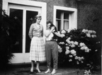 1050, JR bh, 23 Jun 1958, June Errington &amp; Joan Riding