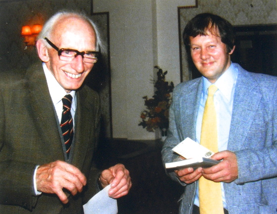 1335, B 1B 23, 15 Sep 1979, Reunion - Mr Webb &amp; Ian Crawsahw