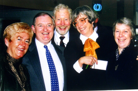 1357, B 2A 35, 19 Sep 1998, Reunion - Barbara Jackson, Alan Turner, David Nortcliffe, Beryl Liddle &amp; Mrs Nortcliffe