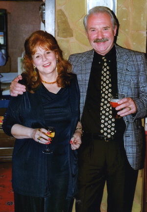 1361, B 2B 52,   4 Aug 1999, Reunion - Kathleen Scott &amp; Michael Harvey 