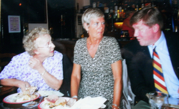 1367, BG 212, 16 Sep 2000, Reunion - Joan Riding, June Errington