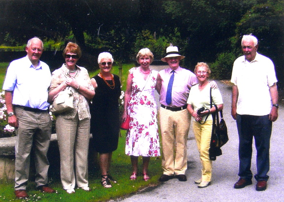 1390, B 2B 48,    5 Aug 2009, Reunion - Ian Crawshaw, Elisabeth Kershaw, Anne Byron, Carole Benson, Alan Turner, Joan Riding &amp; Barry Liddle
