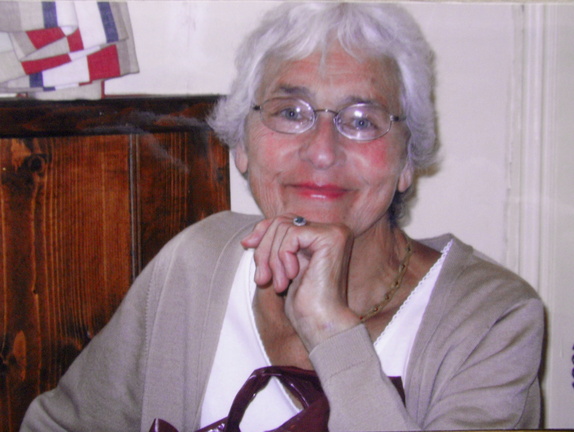 1403, B 2B 56,    3 Aug 2011, Reunion - Rhoda Chad