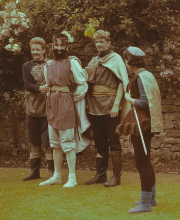 1198.01, BG 261, 13 Dec 1960  How to become a gentleman 