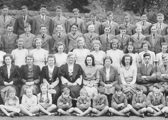 4.27, 1949-27, 11 May 1949, Annual School Photo 5 + 6