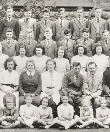 4.07, 1949-03, 11 May 1949, Annual School Photo 3 of 8