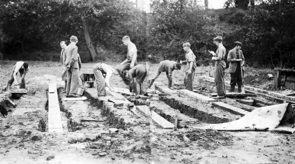 0105.08, JW 092, 16 Sep 1950, Foundations Woodwork shop