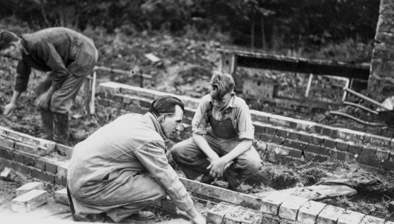 0105.11, JW 098, 16 Sep 1950, Foundations Woodwork shop