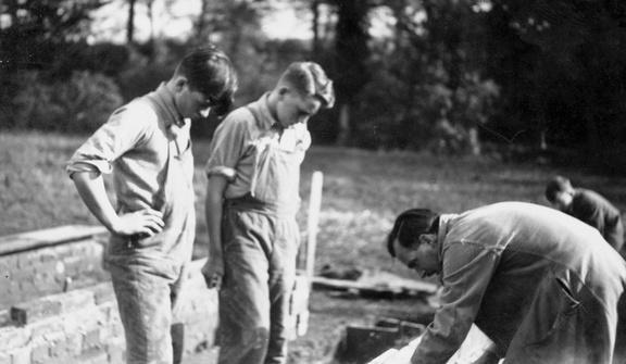 0105.16, JW 105, 16 Sep 1950, Foundations Woodwork shop 