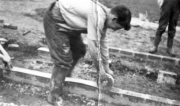 0105.18 JW 108, 16 Sep 1950, Foundations Woodwork shop