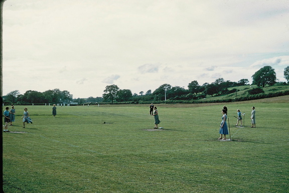 1311.17, JW 6217, 15 Apr 1964, Rounders with staff