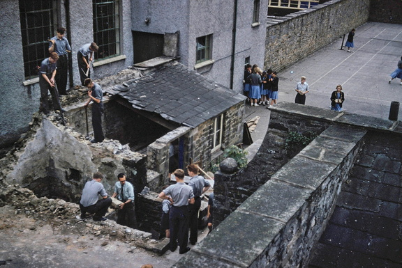 1054.34, JW 6108, 5 Jul 1958, Demolishing Mr Dinsdale's office for new cloakroom
