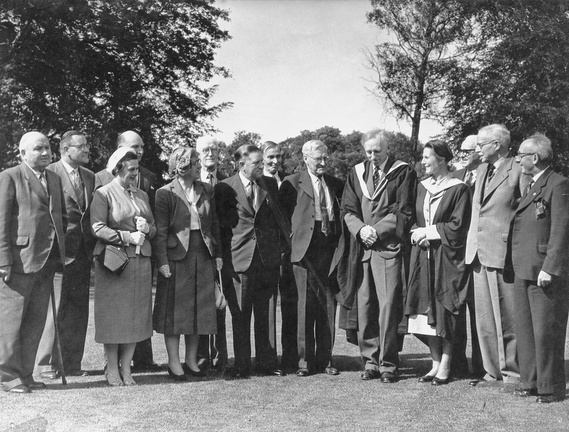 1040.05, JW 016, 1 Jun 1958, Headmaster &amp; Governing Body