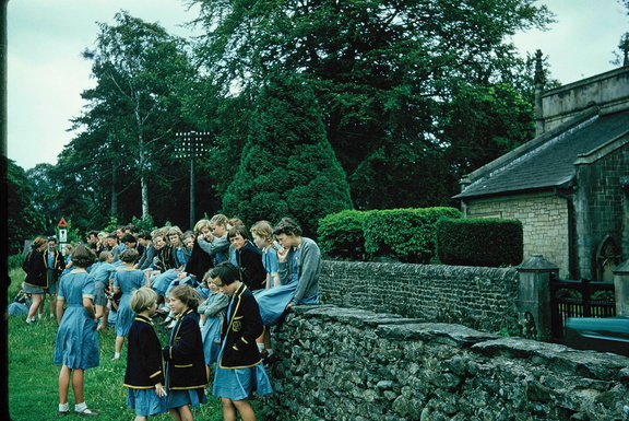 1040.10, JW 6121, 1 Jun 1958, Girls on the sports field, 