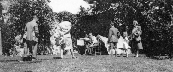 0002.45, JW 083, 3 Jul 1948, Garden Fête 1948, Treasure Hunt