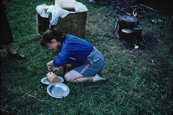 0949.02, JW 6026, 2 Jun 1957, Guides at camp