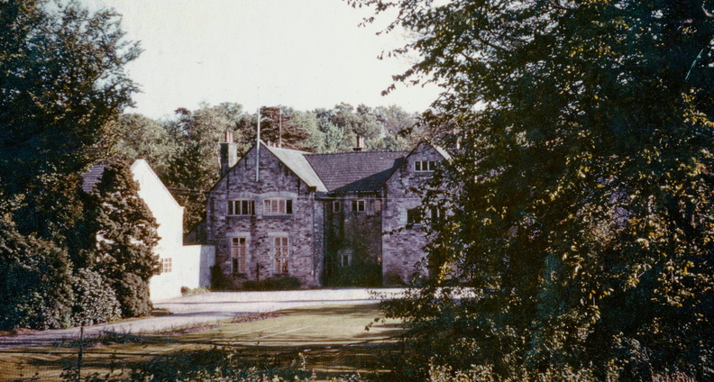 0741.40, JW 124, 26 Mar 1956, Front of School in the evening sunlight.jpeg