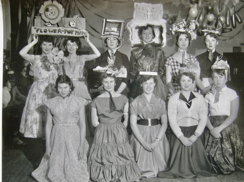 0587.20, EK 008, 11 Dec 1954, Colllingwood House Christmas Party Hat Competition.jpeg