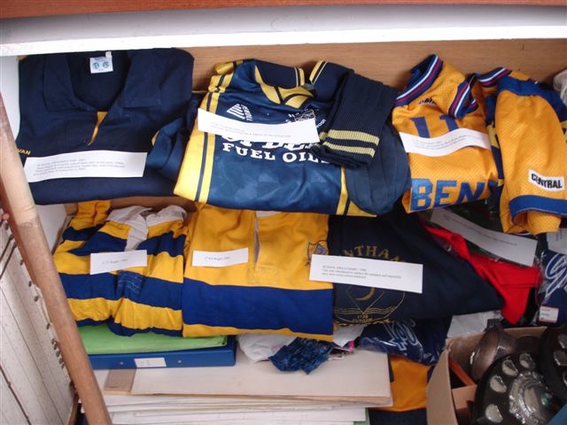 1384, MH 011,  13 May 2008, Archives Sports outfits.jpg